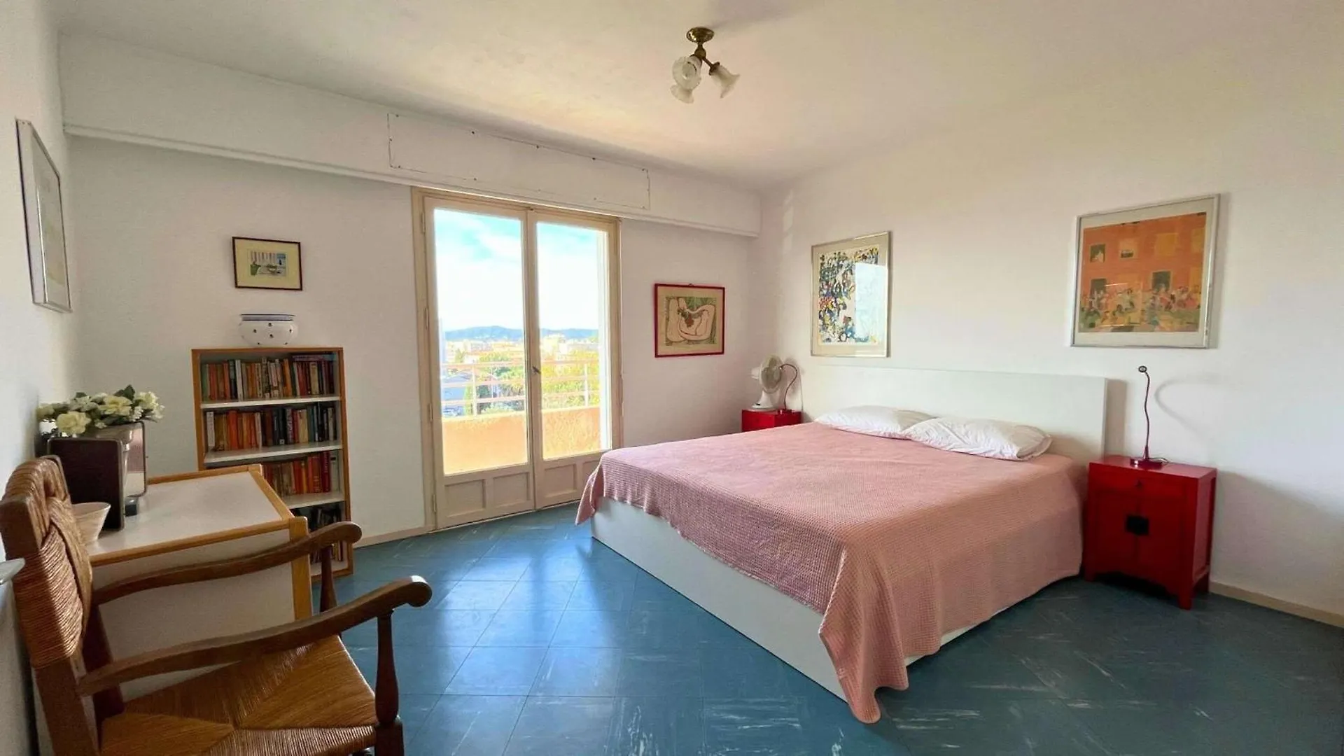 Le Marbello- Vue Mer- Plages- Commerces Le Lavandou Apartment
